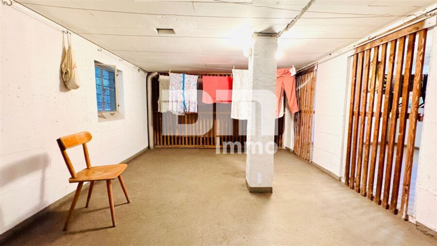 Umfangreich sanierte 4-Zimmerwohnung im EG mit Balkon in hervorragender Wohnlage - Trockenraum 1 von 7 Gemeinschaft